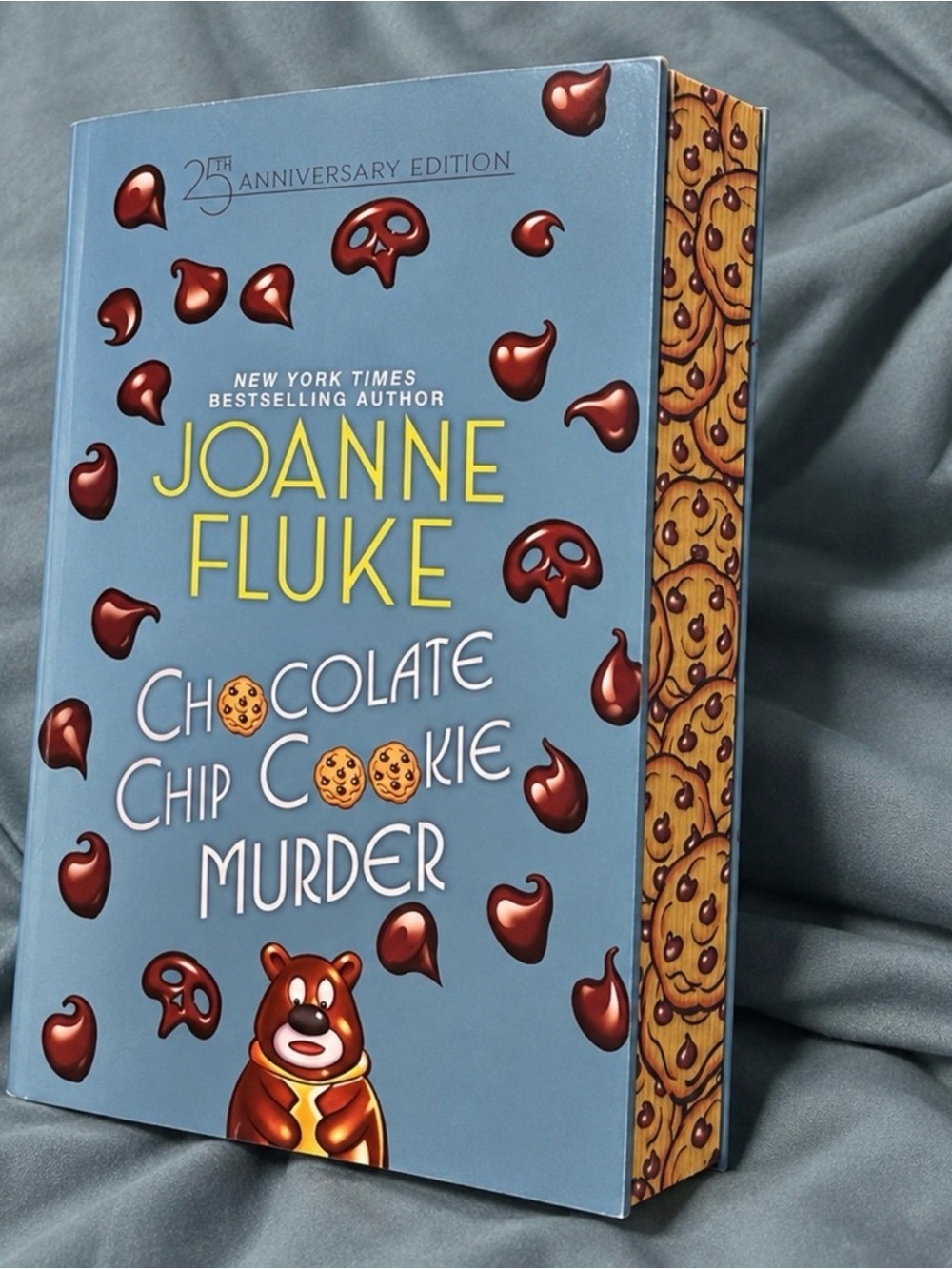 📚3 for $20 📚Chocolate Chip Cookie Murder - Blue Edition 25th Anniversary edition